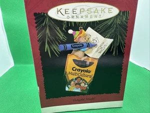 Hallmark 1995 Ornamento de Recuerdo "Mundo Colorido" Crayola Multicultural - Imagen 1 de 6