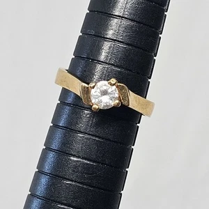 Vintage Avon Solitär CZ Ring goldfarben hohe Schulter Krappen Set Größe 7,5 - Bild 1 von 13