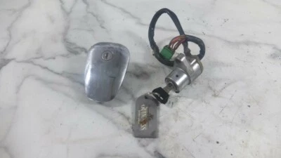 99 Suzuki VS1400 VS 1400 Intruder Encendido Gas Tapa Combustible Bloqueo y Juego de llaves Foto 1 de 4