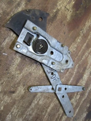 Cadillac Deville 1965 1966 4 puertas techo rígido ventana eléctrica regulador manivela DF Foto 1 de 2