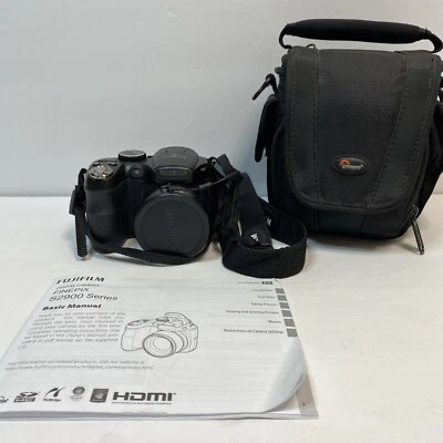 Fujifilm FinePix S Series S2950 14.0MP Digital Camera - Black W/Case And SD card - Image 1 of 4