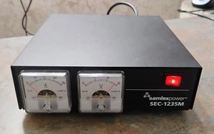 Samlex SEC-1235M Advanced 30 Amp Switching Power Supply / MINT - Zdjęcie 1 z 1