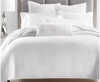 Juego de funda nórdica Geo King grabada de 3 piezas Hotel Collection Foto 1 de 4