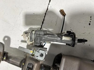 Lexus ES300 Ignition Barrel with Key MCV20 10/1996-10/2001 - Picture 1 of 6