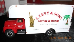 First Gear1957 International R-200 With Moving Van 1/34 Scale Die Cast Model NIB - Picture 1 of 10