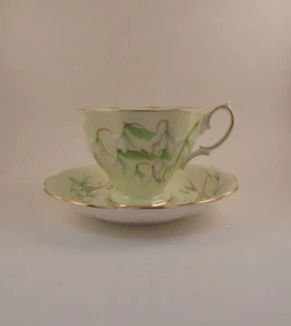 Royal Albert Laurentian Schneeglöckchen Teetasse mit Fuß & Untertasse Bone China - Bild 1 von 8