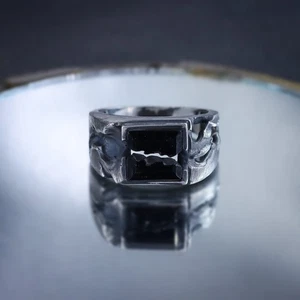 VINTAGE RING BLACK ONYX MENS SIGNET RING 925 SILVER CRACK RING BROKEN RING - Picture 1 of 5
