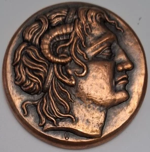 Medalla Cooper Alexander El Gran Retrato Cuerno de Carnero Estilo León Casco De Colección - Imagen 1 de 7