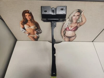 Ford Fairlane 1966 1967 capó pestillo captura soporte Foto 1 de 3