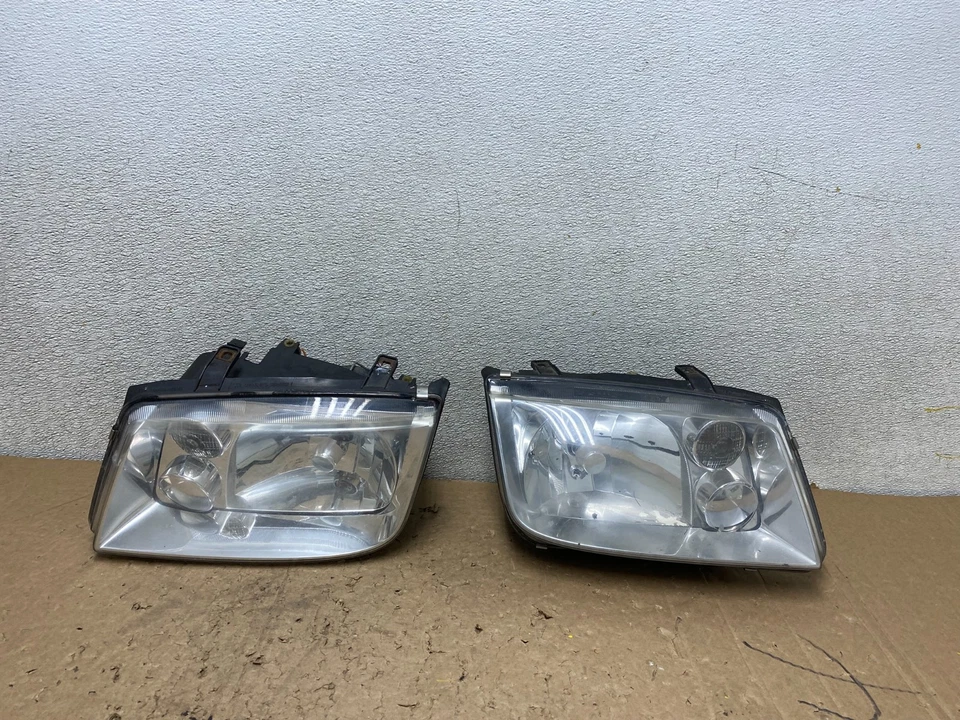 Faros izquierdo+derecho Volkswagen Jetta 2002 a 2004 OEM V0572 DW Foto 1 de 4