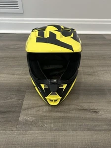 Fox Racing Youth V1 Mastar Helmet - Yellow Black - 19543-005-S Small 47-48 Cm - Picture 1 of 9