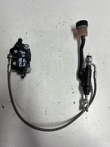 IMPIANTO FRENANTE POSTERIORE COMPLETO TRIUMPH TIGER 1050 2008 - Foto 1 di 3