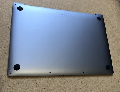 Macbook Pro 13 2019 A2159 Estuche inferior Cubierta de batería 613-09350 Gris espacial Genuino Foto 1 de 4
