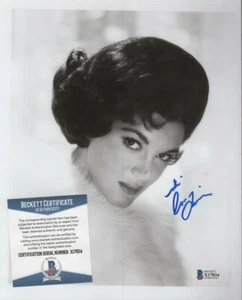 CONNIE FRANCIS ENTERTAINER SIGNED AUTOGRAPHED 8X10 PHOTO BECKETT X17834 - Imagen 1 de 1