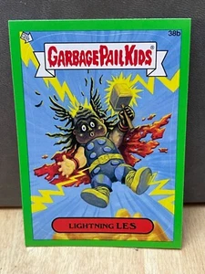 LIGHTNING LES 38b GARBAGE PAIL KIDS 2012 Brand New Series 1 BNS1 green border - Picture 1 of 2