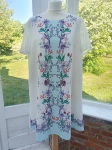 Yumi White Floral Shift Dress Size Uk16 Short Sleeve Boxy Summer Wedding Guest - Picture 1 of 13