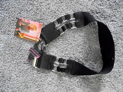 全新带标签 BETSY JOHNSON 黑色弹力宽连衣裙 S/M 银色扣前钩腰带 38 美元 — 第 1/4 张图片