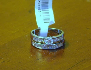 WEDDING SET, 19 CUBIC ZIRCONIA'S IN 2 RING SET, SIZES: 5, 6, 7, 10, SILVER PLATE - Picture 1 of 2