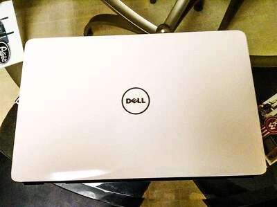 Laptop Dell Inspiron 1545 Foto 1 de 4