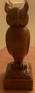 "Búho de madera tallado a mano vintage firmado 5 1/2"" de alto 1976" - Imagen 1 de 7