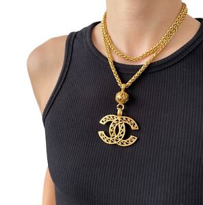 CHANEL Vintage 95A Coco Mark Logo Chain Necklace Accessory Metal Gold RankAB