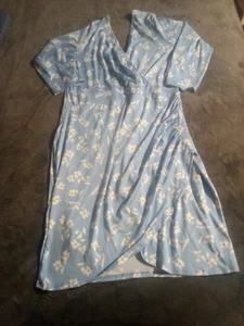 NWOT Dna Couture Flower Printed 3/4 Sleeved Wrap Dress Women’s Size 3X - Picture 1 of 12