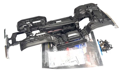 TRX-4 FORD F-150 — бамперы на шасси, крылья, крепление корпуса, оборудование 92046-4 - Изображение 1 из 4