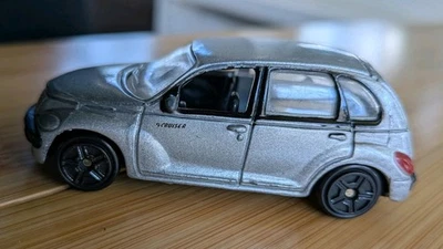 Motor Max escala 1:64 diecast #6016 plata Chrysler Plymouth PT Cruiser Motormax Foto 1 de 4