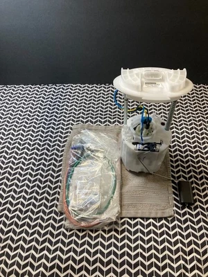 CARGADOR DODGE CHALLENGER MAGNUM 300 BOMBA DE COMBUSTIBLE MÓDULO UNIDAD DE NIVEL OEM 68102700AD Foto 1 de 4