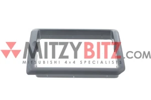 Bumper Lamp Bezel Rear Right for Mitsubishi PAJERO SHOGUN V98W MK4 3.2 DiD - Picture 1 of 7