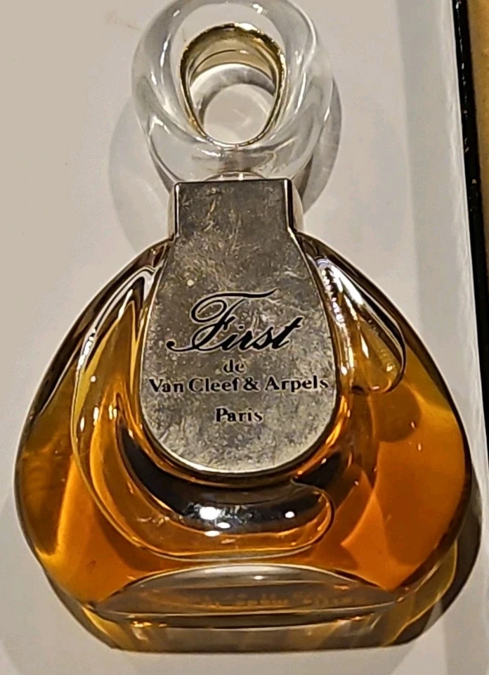 Caja parcial First Pure Parfum Van Cleef & Arpels de colección 0,5 OZ 15 ml Foto 1 de 4