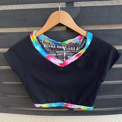 NWT Moana Bikini Reversible Crop Rash Guard Swim Top in Black/White | Medium - Image 1 of 4