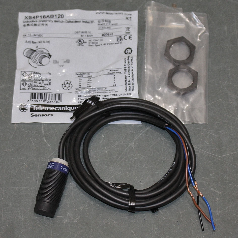 GENUINE Telemecanique Sensors Inductive Proximity Switch XS4P18AB120, 12-24V DC - Image 1 of 4