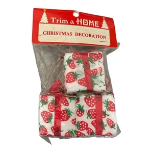 Vintage Trim A Home Small Christmas Present Box Packages Ornaments Strawberries - Picture 1 of 2