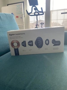 hair dryer For Women - Picture 1 of 7