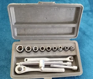VINTAGE CRAFTSMAN 1/4 DRIVE 6 POINT SOCKET SET V SERIES PLASTIC CASE USA SAE. - Picture 1 of 11