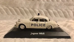 JAGUAR MK2 MKII MODEL POLICE CAR BEDFORDSHIRE 1:43 SCALE CORGI VANGUARDS ATLAS - Picture 1 of 6