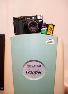 Film Scans / Prints from negatives - Picture 1 of 11