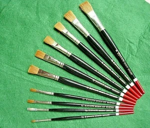 *NEW* PRO ARTE SERIES 99 - VARIOUS SIZES FLAT RED SABLE WATERCOLOUR BRUSHES - Picture 1 of 13