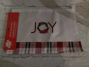 Mantel individual/alegría de tela Christmas House 4-12 x 18 - Imagen 1 de 3