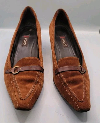 Zapatos de tacón Ecco para mujer talla 39 gatito cuero marrón tacón gamuza 5077 Foto 1 de 4