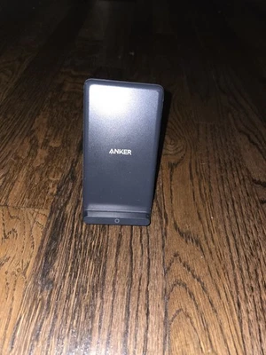 Soporte de carga rápida inalámbrico Anker AKA2524011 PowerWave 10W Qi - negro Foto 1 de 4