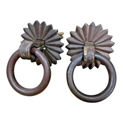 Vintage Old Antique Beautiful Flower Design Brass Rings Pull Knobs , Collectible Foto 1 de 4