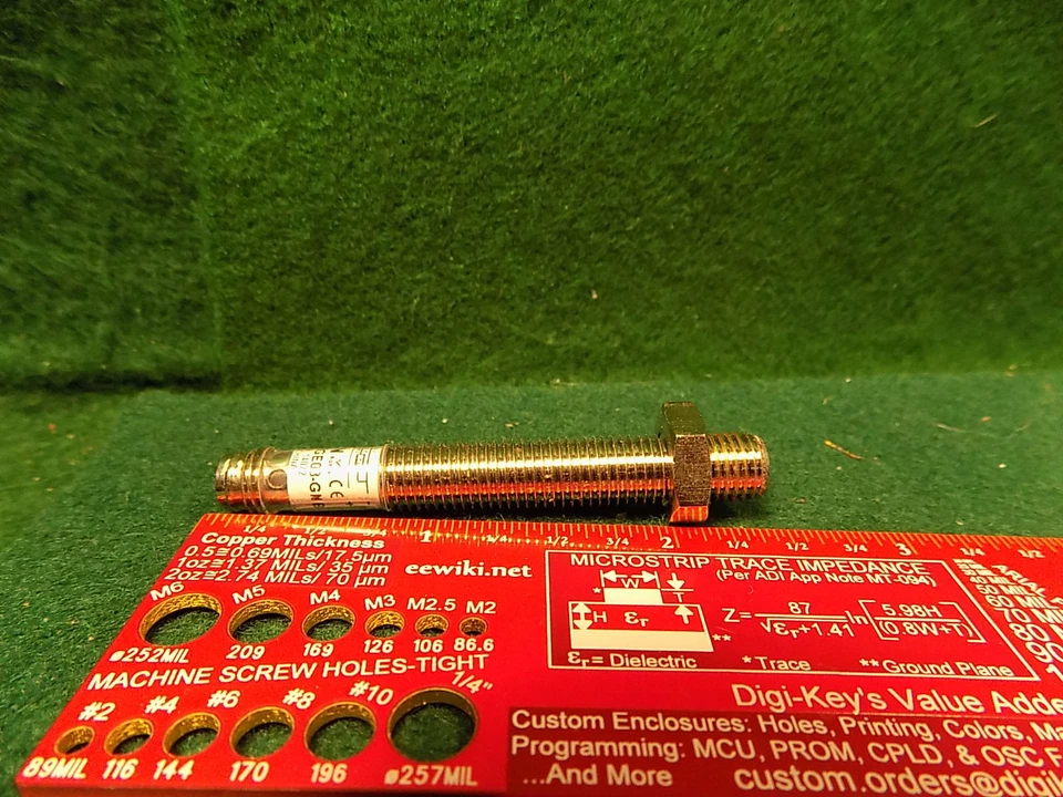 Lot of (1) Eaton E5708-GE03-GNB 8mm PNP 3 Wire M8 Nano Sensor USED TESTED - Image 1 of 1