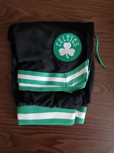 Boston Celtics Shorts With Pockets. SIZE L - Picture 1 of 2
