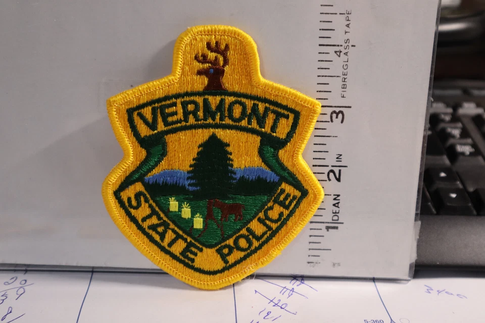 police patch  STATE POLICE VERMONT - Image 1 of 1