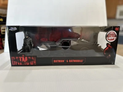 *NEW* BATMOBILE & BATMAN Jada Toys from The Batman movie - 1/18 Scale Figure & V - Image 1 of 4