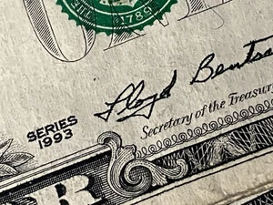 $1 1993 - Picture 1 of 2