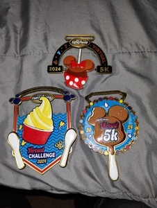Z9# RunDisney 2024 Virtual Challenge Medaillen 3 Stück - Bild 1 von 5