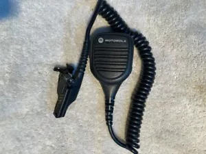 SPEAKER MICROPHONE FOR MOTOROLA XTS1500, XTS2500 AND XTS5000 PORTABLE - Picture 1 of 3